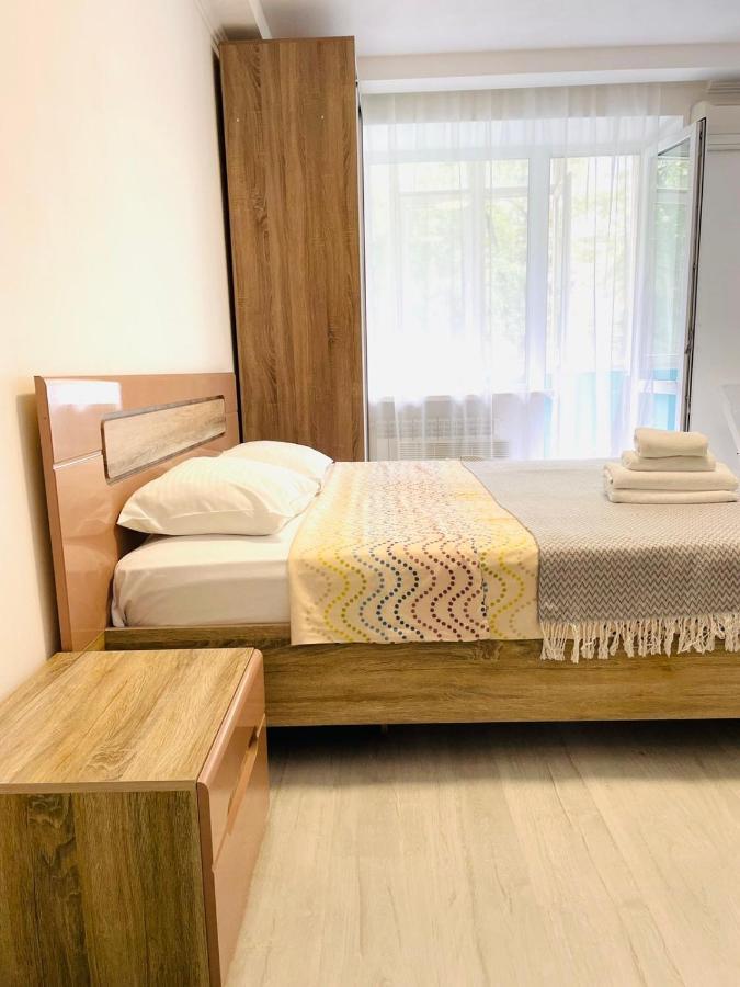 Premium Rent In Kiev Centre - Kiev Lägenhet Exteriör bild