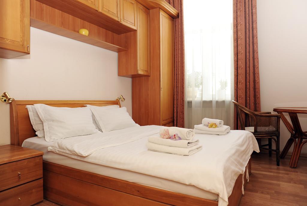 Premium Rent In Kiev Centre - Kiev Lägenhet Exteriör bild