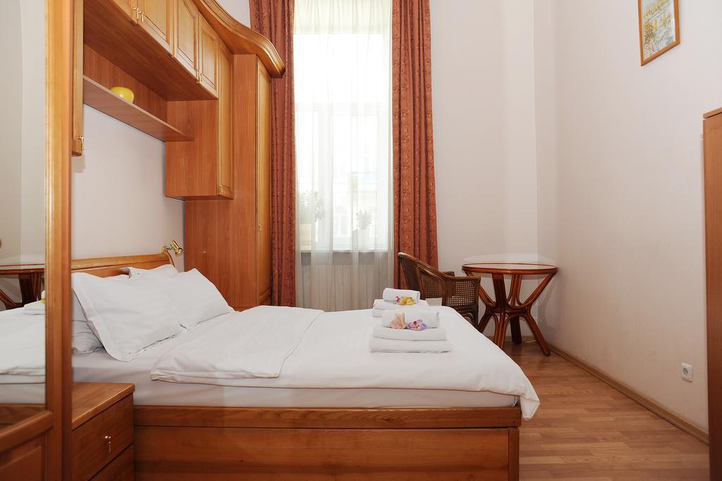 Premium Rent In Kiev Centre - Kiev Lägenhet Exteriör bild